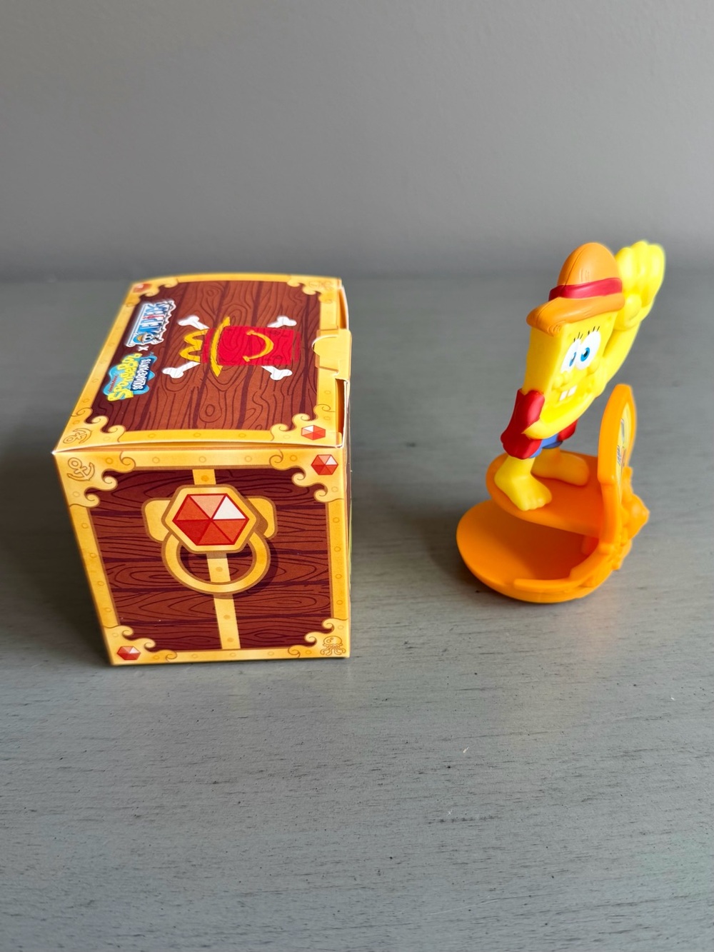 McDonald's Spongebob Square Pants x Luffy #1 Happy Meal Toy 2026 NEW Collectible - Picture 2 of 6
